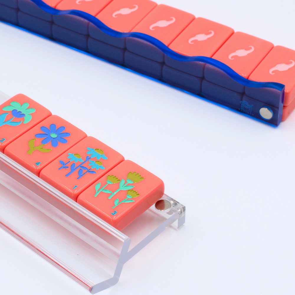 Port A Wavy Acrylic Mahjong Racks | Magnetic Pushers: Green