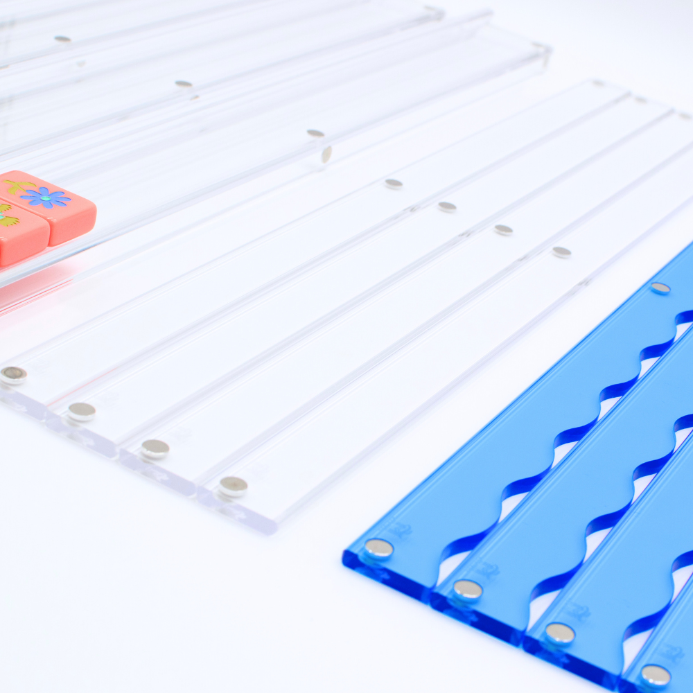 Port A Wavy Acrylic Mahjong Racks | Magnetic Pushers: Green