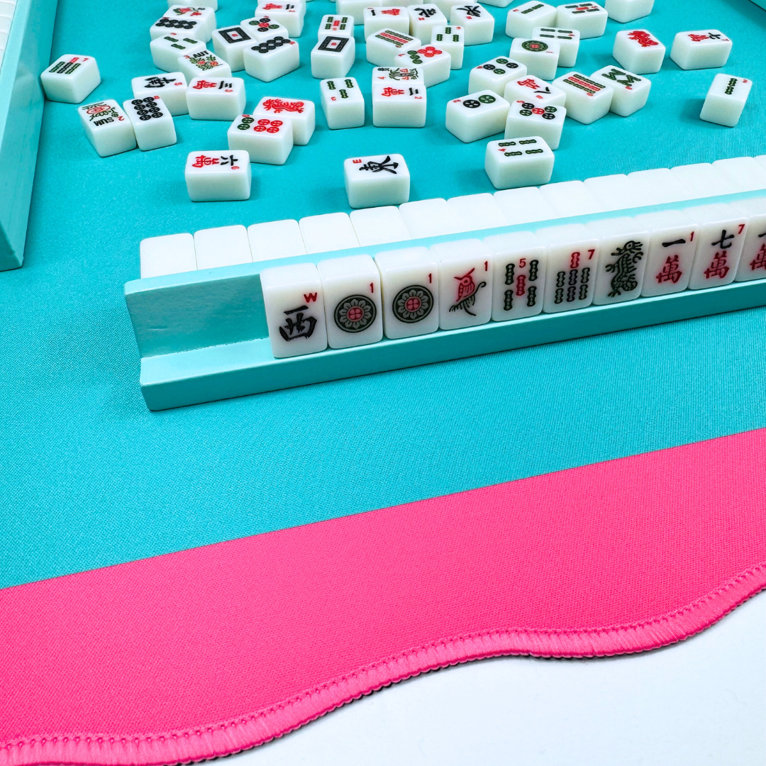 Mini Mahjong Mat (4 Color Combinations) | For Small & Travel Mah Jongg | Scalloped Edges & Bright Colors | 21" x 21": Blue Center- Green Scallop