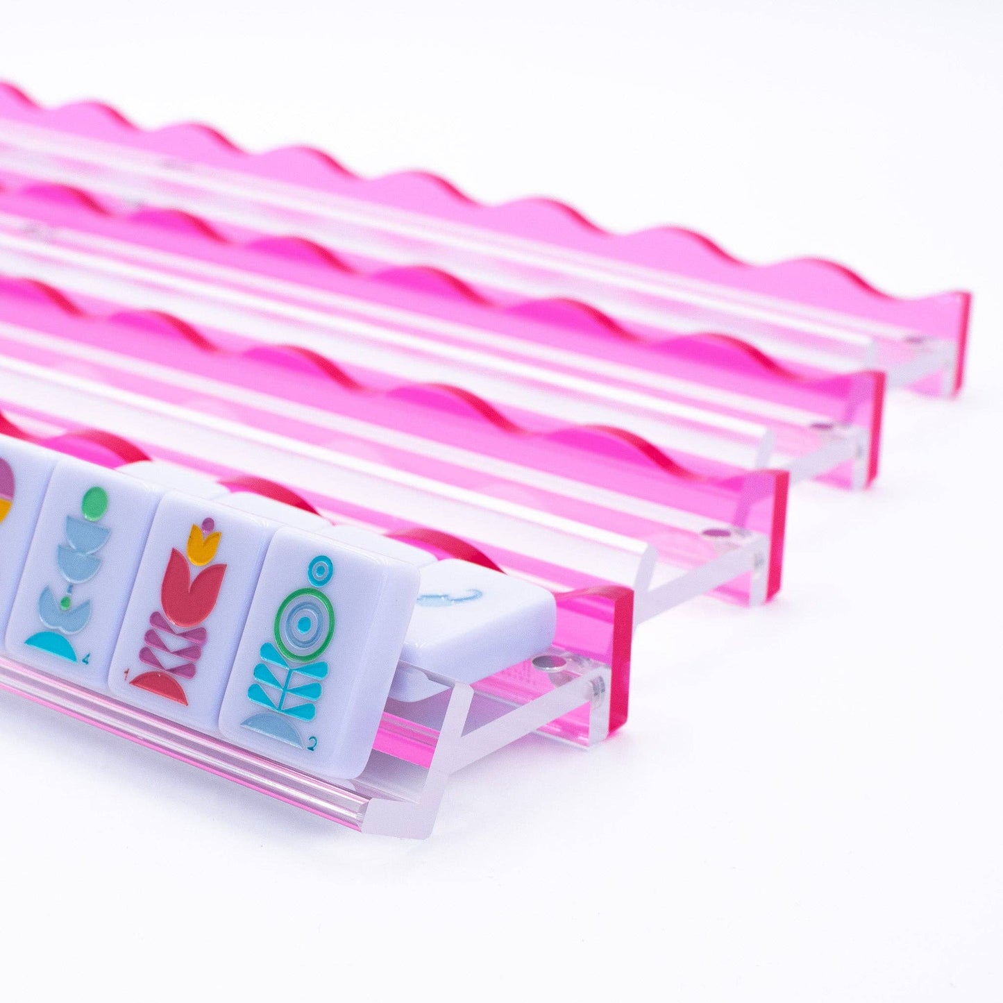 Port A Wavy Acrylic Mahjong Racks | Magnetic Pushers: Green
