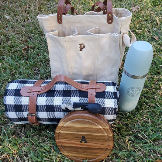 Hill Country Picnic Package: Perfect Gift for the Romantic! Wine Tours, Anniversaries, Weddings, Date Nights