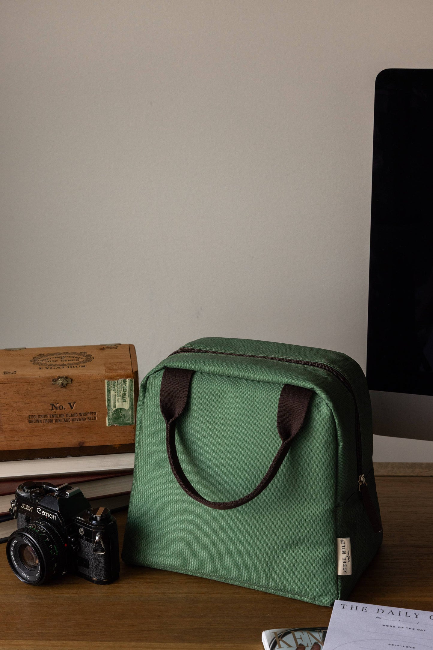 Lost Pines Lunch Tote, Evergreen