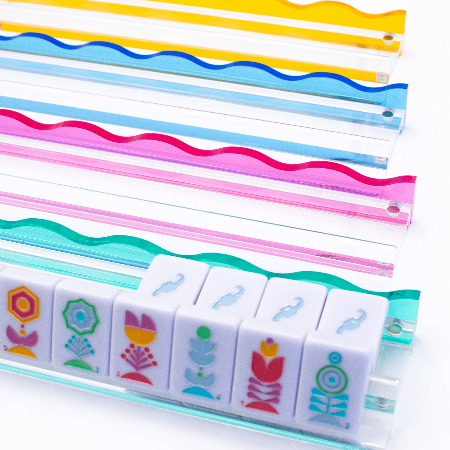Port A Wavy Acrylic Mahjong Racks | Magnetic Pushers: Green