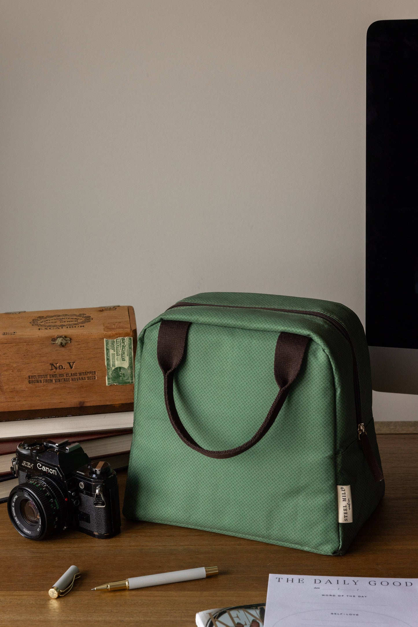 Lost Pines Lunch Tote, Evergreen